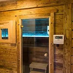 Am Oelberg Mit Badefass Und Altholzsauna *