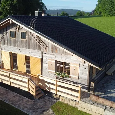 Am Oelberg Mit Badefass Und Altholzsauna Chalet