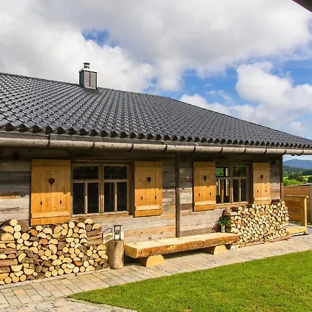 Am Oelberg Mit Badefass Und Altholzsauna Chalet