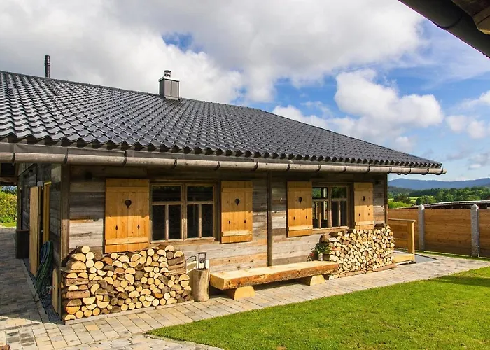Am Oelberg Mit Badefass Und Altholzsauna Alpstuga